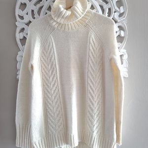 Turtle neck sweater